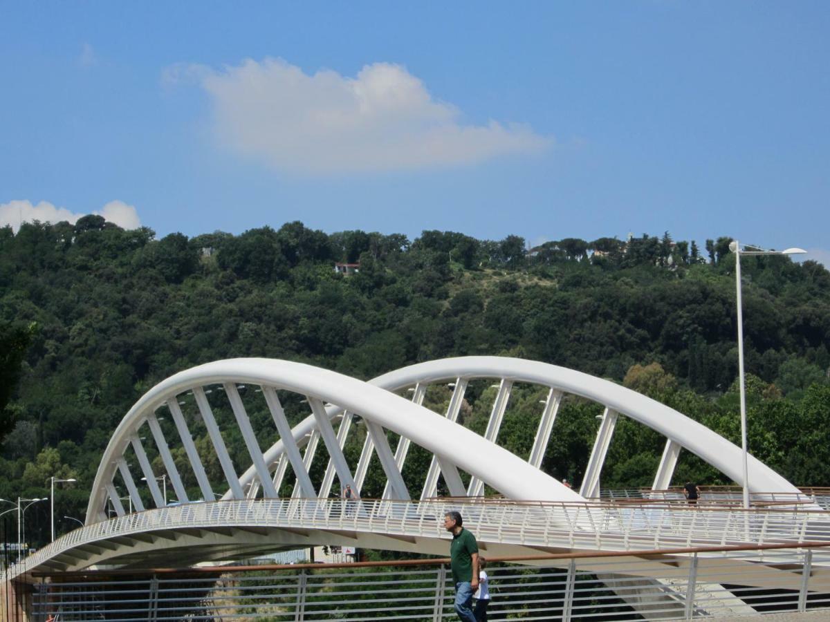 Ponte Della Musica Teatro Olimpico Hotel Roma Exterior foto
